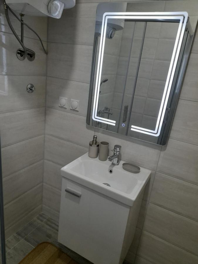 V&V Studio Apartments Ni Exterior foto