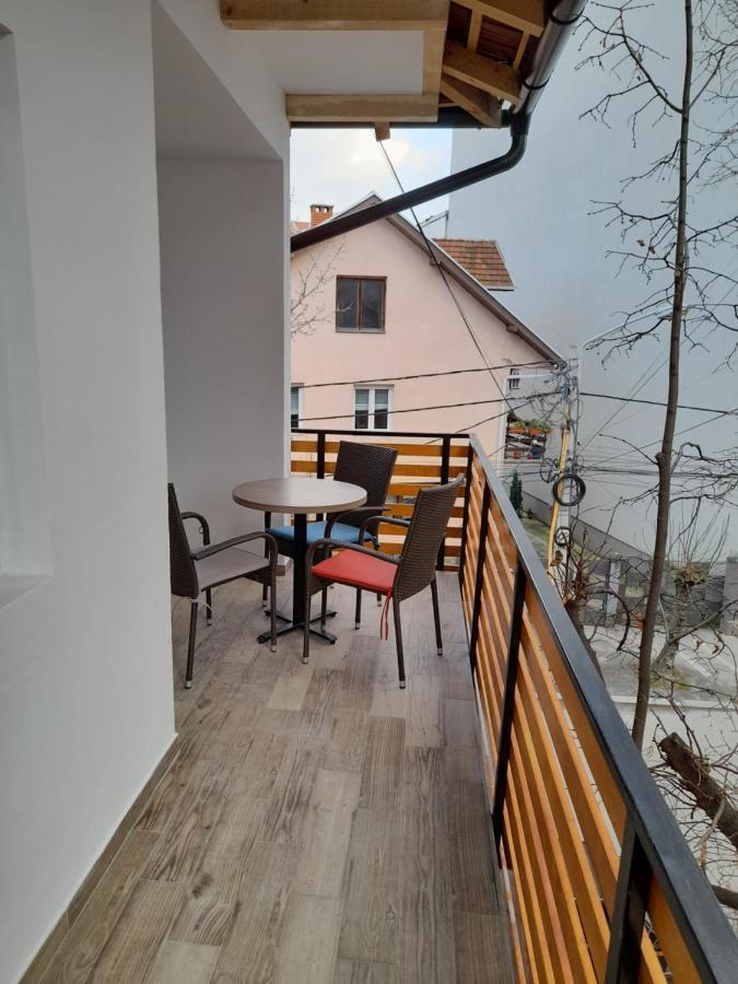 V&V Studio Apartments Ni Exterior foto